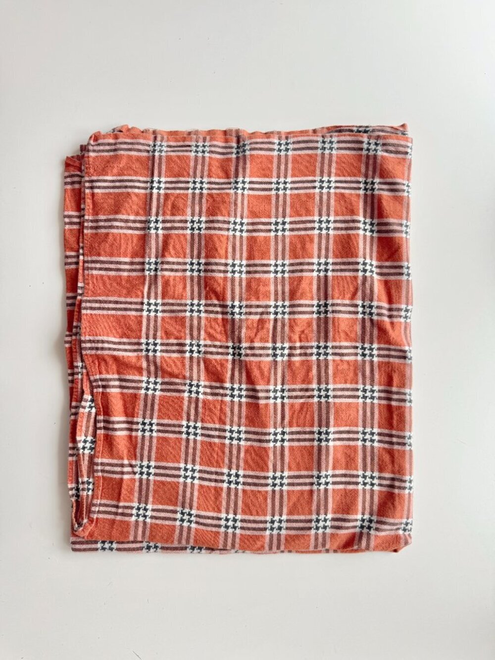 Unbranded Rusty Orange Houndstooth Check 100% Cotton 75" x 46" Tablecloth